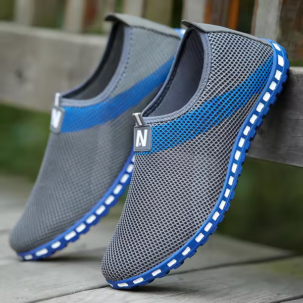 Summer Shoes Men Couple Casual Shoes Fashion Lightweight Breathable Walking Sneakers Slip-on Mens Mesh Flats Shoes Sneakers Men