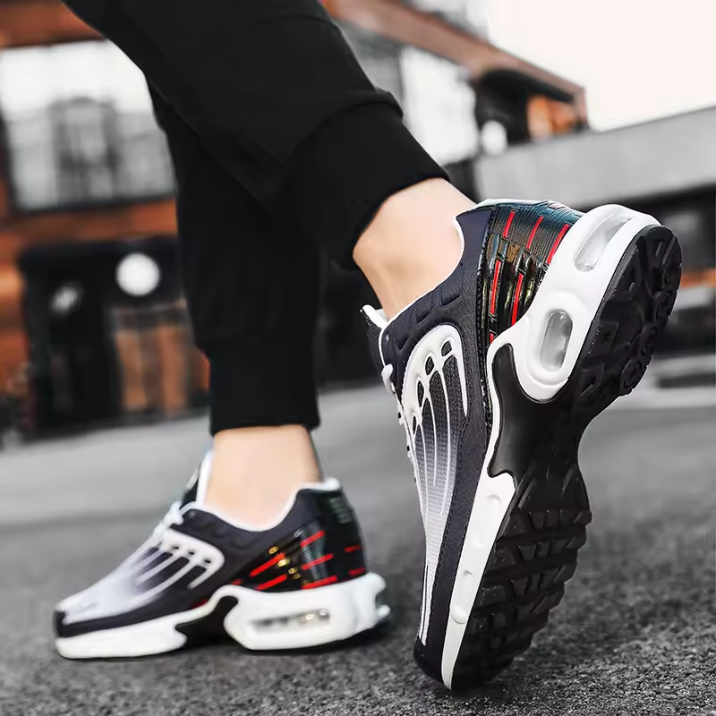 New Arrivals Outdoor Casual Shoes Fashion Couple Walking Shoes Brand Sneakers Breathable Trainers Women Men