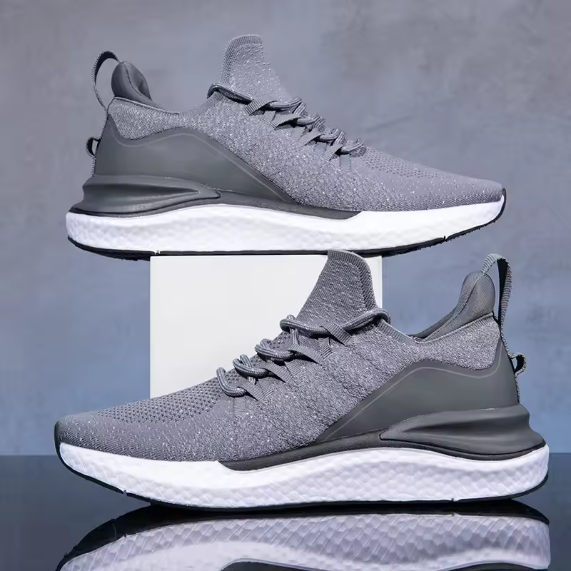 New Men's Fashion Lightweight Casual Shoes Flying Weave Breathable Running Shoes