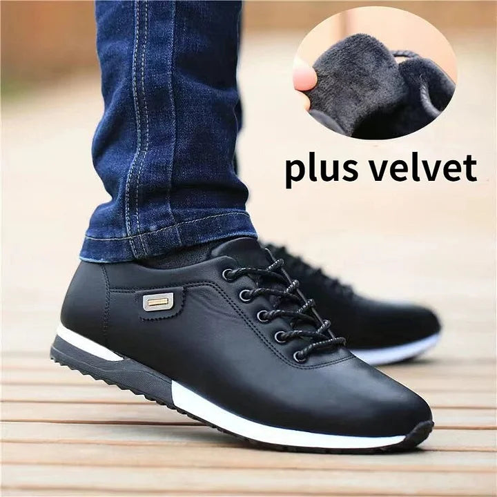 Mingyejia Men's Casual Shoes Fashion Leather Business Outdoor Sports Shoes Soft Bottom Sneakers Male